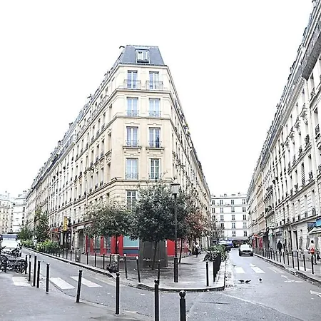 Votre Pied-à-terre Idéal à Montmartre ! Parigi